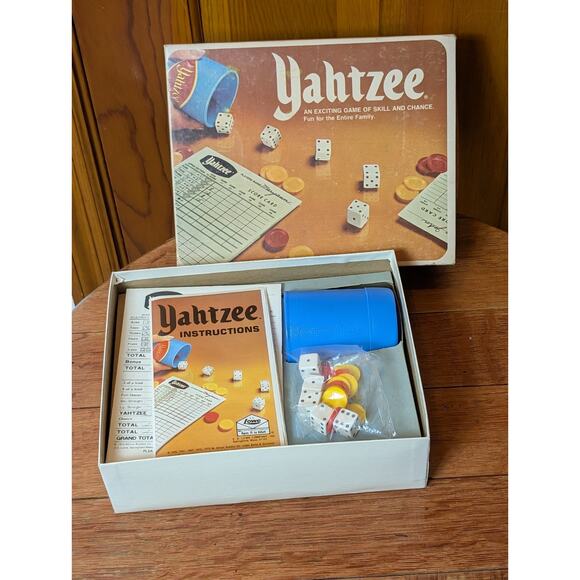 Vintage 1978 Yahtzee Game by Lowe Milton Bradley - Complete Good Condition - Picture 1 of 7